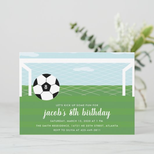 サッカーのおもしろいの誕生日のパーティの招待状 招待状 (スタンド正面)