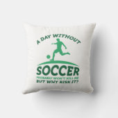 サッカーのない日 クッション (裏面)