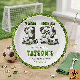 サッカーのオールスター 2歳の誕生日おめでとう "1歳だったのに今は2歳" ペーパープレート