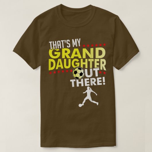 サッカーのグランドパGの孫娘だ Tシャツ (デザイン正面)