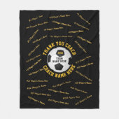 サッカーのコーチのプレゼント、すべてのプレイヤーの名前 フリースブランケット (正面)