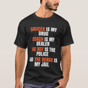 サッカーのコーチ、プレーヤーのためのおもしろいなサッカーのギフト Tシャツ
