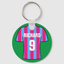サッカーのシャツのデザインはクレートとブルー。 keychain