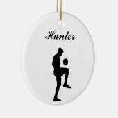 サッカーのパーソナライズなクリスマスのオーナメント(男性) セラミックオーナメント (右)