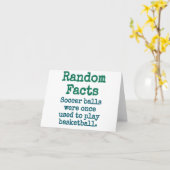 サッカーのボールは一度バスケッ遊プに使われた – T カード (黄色い花)