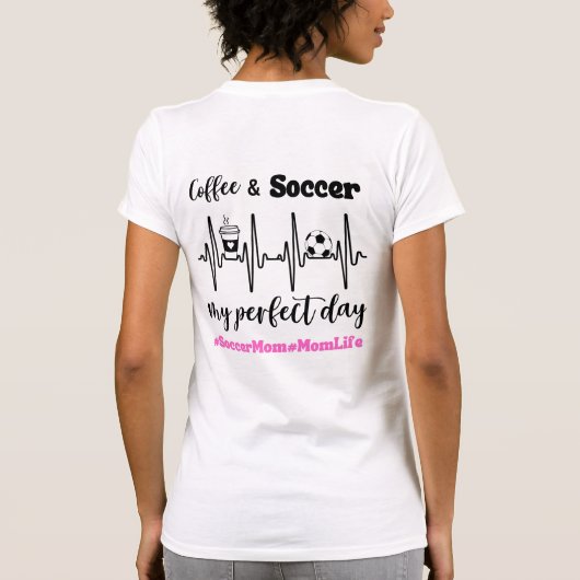 サッカーの母コーヒーとサッカーの心拍おもしろい Tシャツ (裏面)