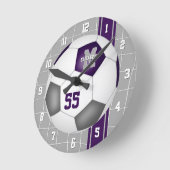 サッカーの紫色のグレーチームストライプ色 ラウンド壁時計 (傾斜)