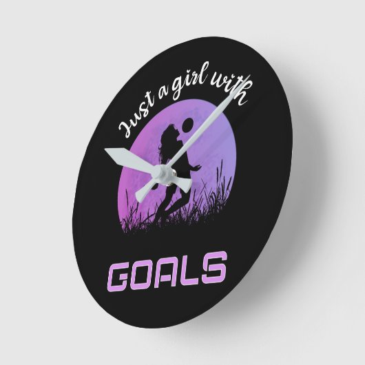 サッカーの美しいゴールの女の子 ラウンド壁時計 (傾斜)