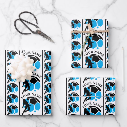 サッカーの誕生日パーティー，サッカーの女の子プレーヤー ラッピングペーパーシート (正面)
