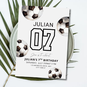 サッカーの誕生日パーティー スポーツ少年 フットボールテーマ 招待状