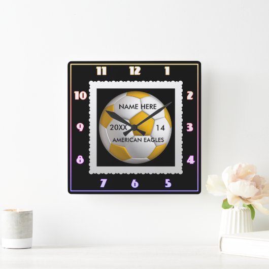 サッカーの黒と白の時計(プレーヤー名) スクエア壁時計 (ホーム)