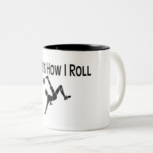 サッカーはこれ私がサッカーの選手をいかに転がるかです ツートーンマグカップ (正面右)