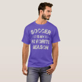 サッカーはスポーツ好きのための私のお気に入りのシーズン 楽しい Tシャツ (正面フル)