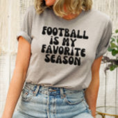 サッカーは私のシーズンお気に入りののグルービーシャツ Tシャツ