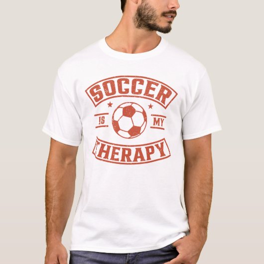 サッカーは私のセラピー Tシャツ (正面)