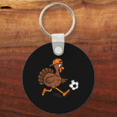 サッカーをする七面鳥 感謝祭 七面鳥 キッズ ボーイ キーホルダー (正面)