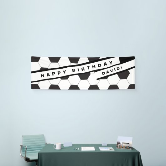 サッカーをテーマにした誕生日パーティバナー |名前の追加 横断幕 (トレードショー)