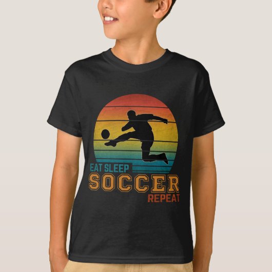 サッカーを繰り返す食べ寝 Tシャツ (正面)