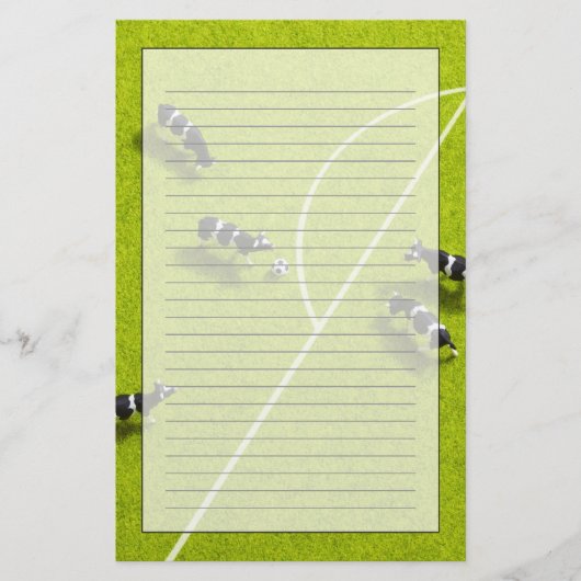 サッカーを遊んでいる牛 便箋 (正面)