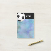 サッカーカスタムのボールが青で書き留める ポストイット (デスク上)
