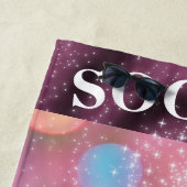 サッカーガールズプラムスパークルカラーブラスト ビーチタオル (インサイチュ)