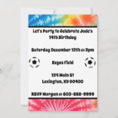 サッカーガールパーソナライズされたネクタイ染めレインボー誕生日 招待状 (裏面)