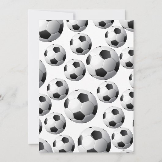 サッカーキックアップいくつかのおもしろい誕生日招待状 招待状 (裏面)