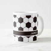 サッカーキッズサッカーパターンサッカーの誕生日 ジャンボコーヒーマグカップ (正面右)
