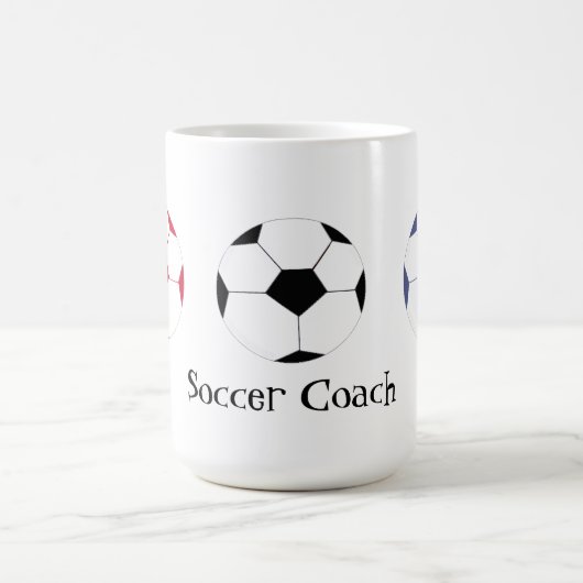 サッカーコーチ – サッカーカラフルボール3個 コーヒーマグカップ (中央)