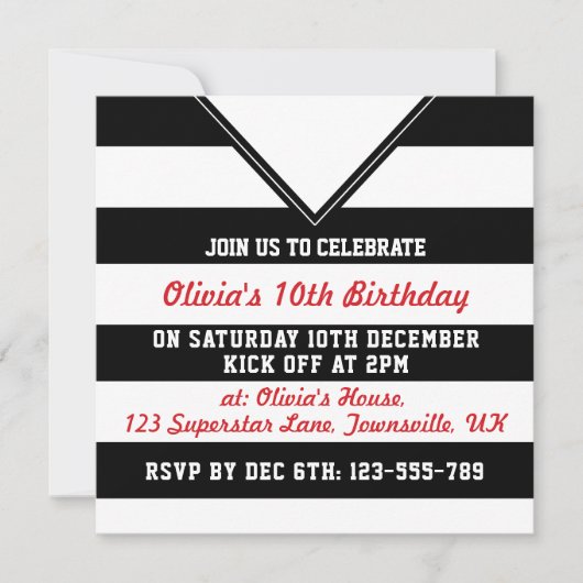 サッカージャージーのテーマのパーティーはテンプレート、黒を誘います 招待状 (正面)