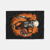 サッカースケルトンサッカー選手ハロウィン不気味 フリースブランケット (正面(横))