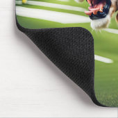 サッカースタジアムで轟音を上げるライオン マウスパッド (コーナー)