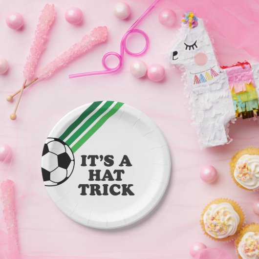 サッカーストライプグリーンハットトリック3歳の誕生日 ペーパープレート (パーティー)