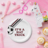 サッカーストライプマルーンのハットトリック三歳の誕生日 ペーパープレート (パーティー)