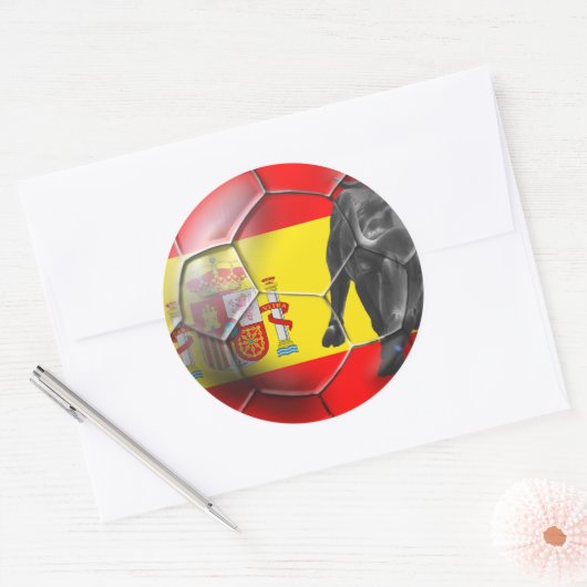 サッカースペインのボールの旗スペインのサッカーのギフト ラウンドシール (封筒)