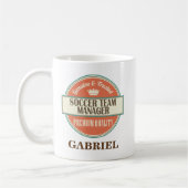 サッカーチームのマネージャーのパーソナライズなオフィスのマグのギフト コーヒーマグカップ (左)