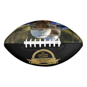 「サッカーチームスポーツ賞」自身の写真で受賞 アメリカンフットボール