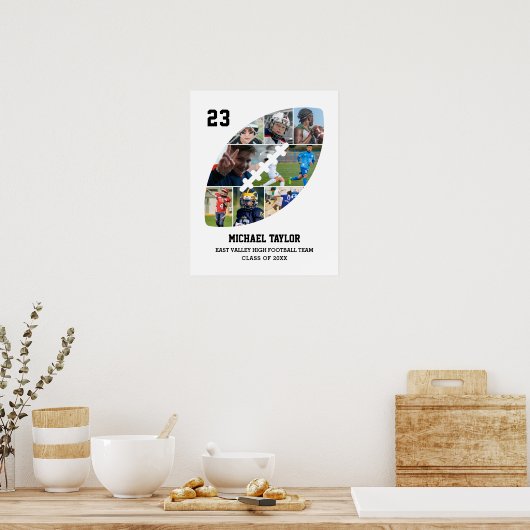 サッカーチーム上級卒業式ボールフォトコラージュ ポスター (キッチン)