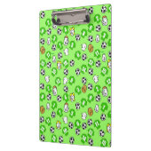 サッカーテーマと緑シャツ クリップボード (左)