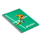 サッカーテーマ選手イラストレーションスポーツチームグリーン ノートブック (右側)