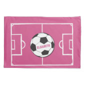 サッカーパーソナライズされたボールとフィールドピンク 枕カバー (裏面)