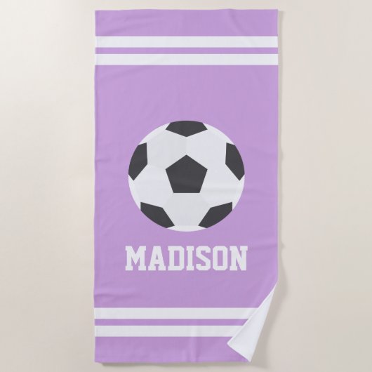 サッカーパーソナライズされたボール女子 ビーチタオル (正面)