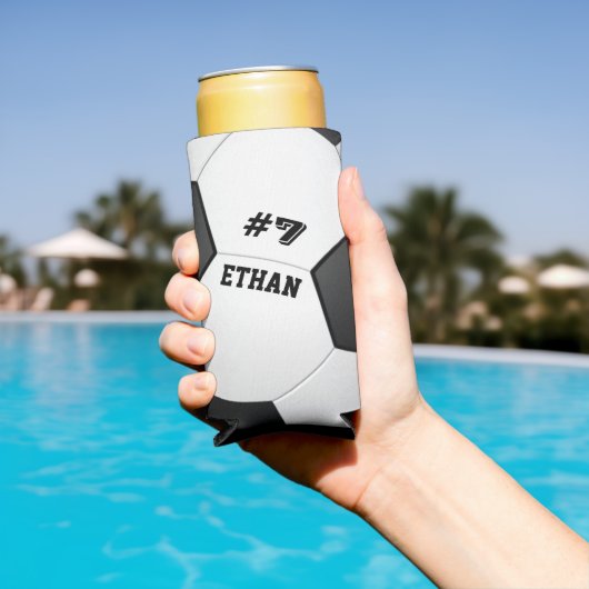 サッカーパーソナライズされたボール スリム缶クーラー (インサイチュ プール)