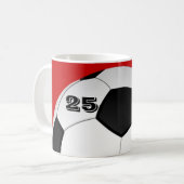 サッカーパーソナライズされたマグの名前、番号、チームカラー コーヒーマグカップ (正面左)