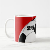 サッカーパーソナライズされたマグの名前、番号、チームカラー コーヒーマグカップ (左)