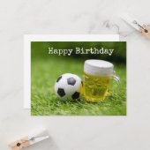 サッカーパーティーとビールの誕生日  カード (正面/裏面インサイチュ)