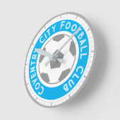 サッカーファンまたはサッカーサポーターのラウンドクロック ラウンド壁時計 (傾斜)