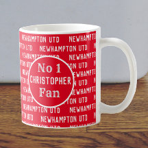 サッカーファンまたはサッカーサポーター赤と白