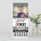 サッカーファースト誕生日_グレー/ブラック 招待状 (スタンド正面)