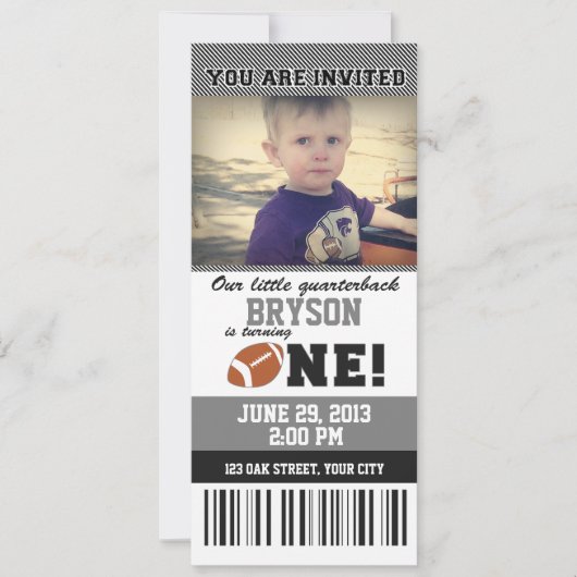 サッカーファースト誕生日_グレー/ブラック 招待状 (正面)